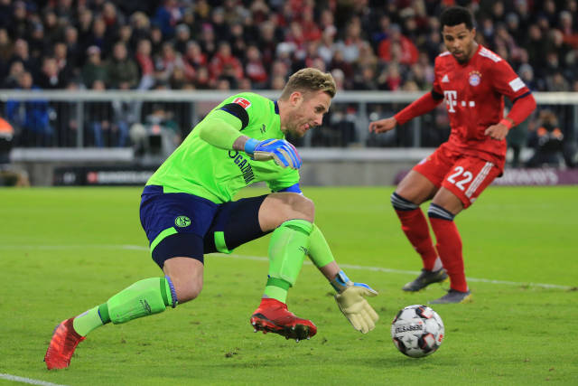 都在翘首以 都在翘首以